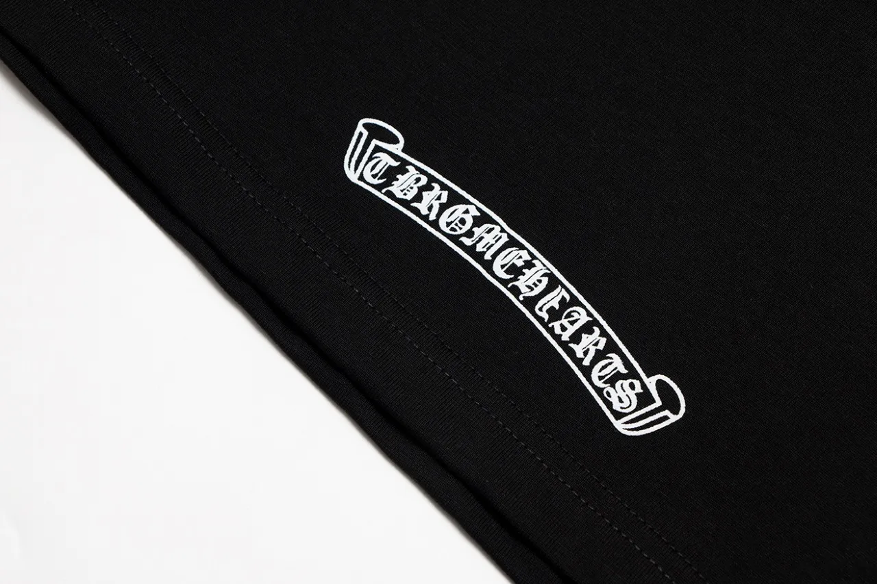 P150 Chrome Hearts Chrome Hearts Sanskrit Cross Armband Short Sleeve Size: SMLXL Color: Black